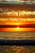 Load image into Gallery viewer, DISTANT HORIZONS