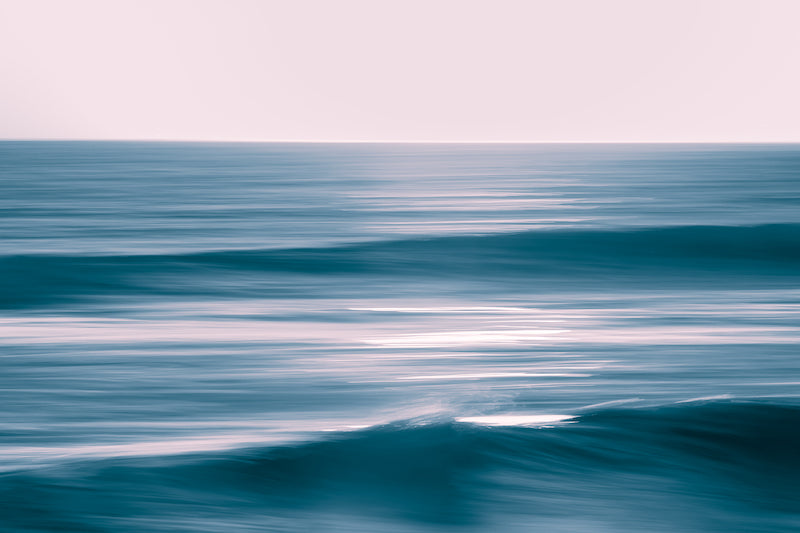 BLURRED OCEAN